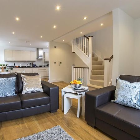 Finchley Central Luxury 3 Bed Triplex Loft Style Apartment Hendon Exterior foto