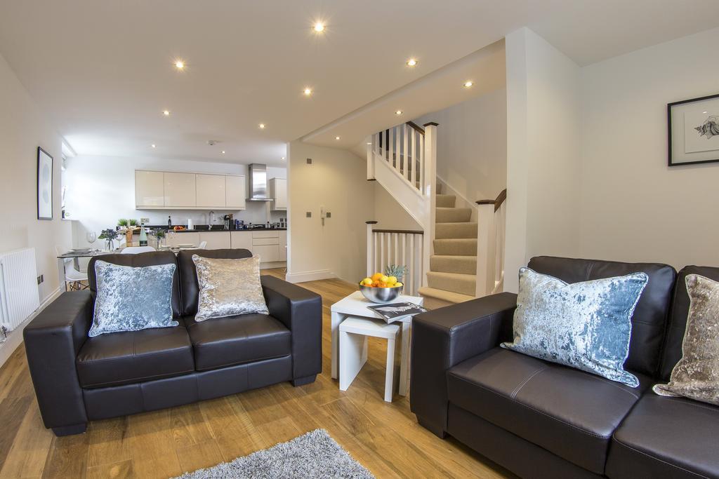 Finchley Central Luxury 3 Bed Triplex Loft Style Apartment Hendon Exterior foto